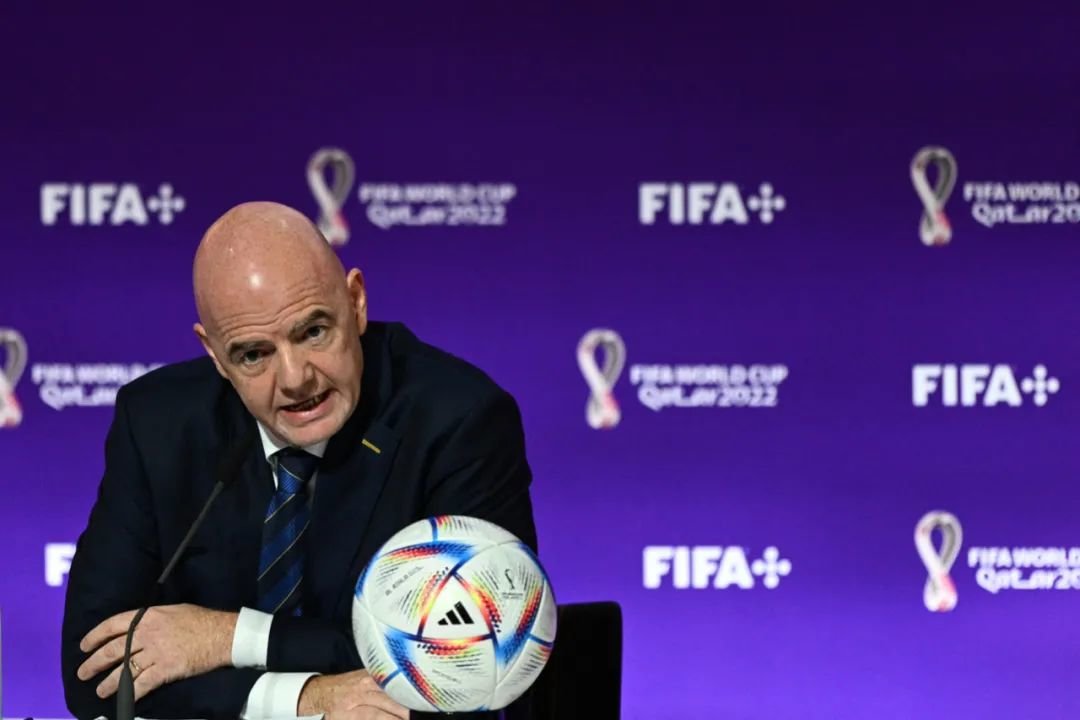 ◆国际足联主席因凡蒂诺在世界杯开赛前讲话，呼吁“将足球去政治化”。