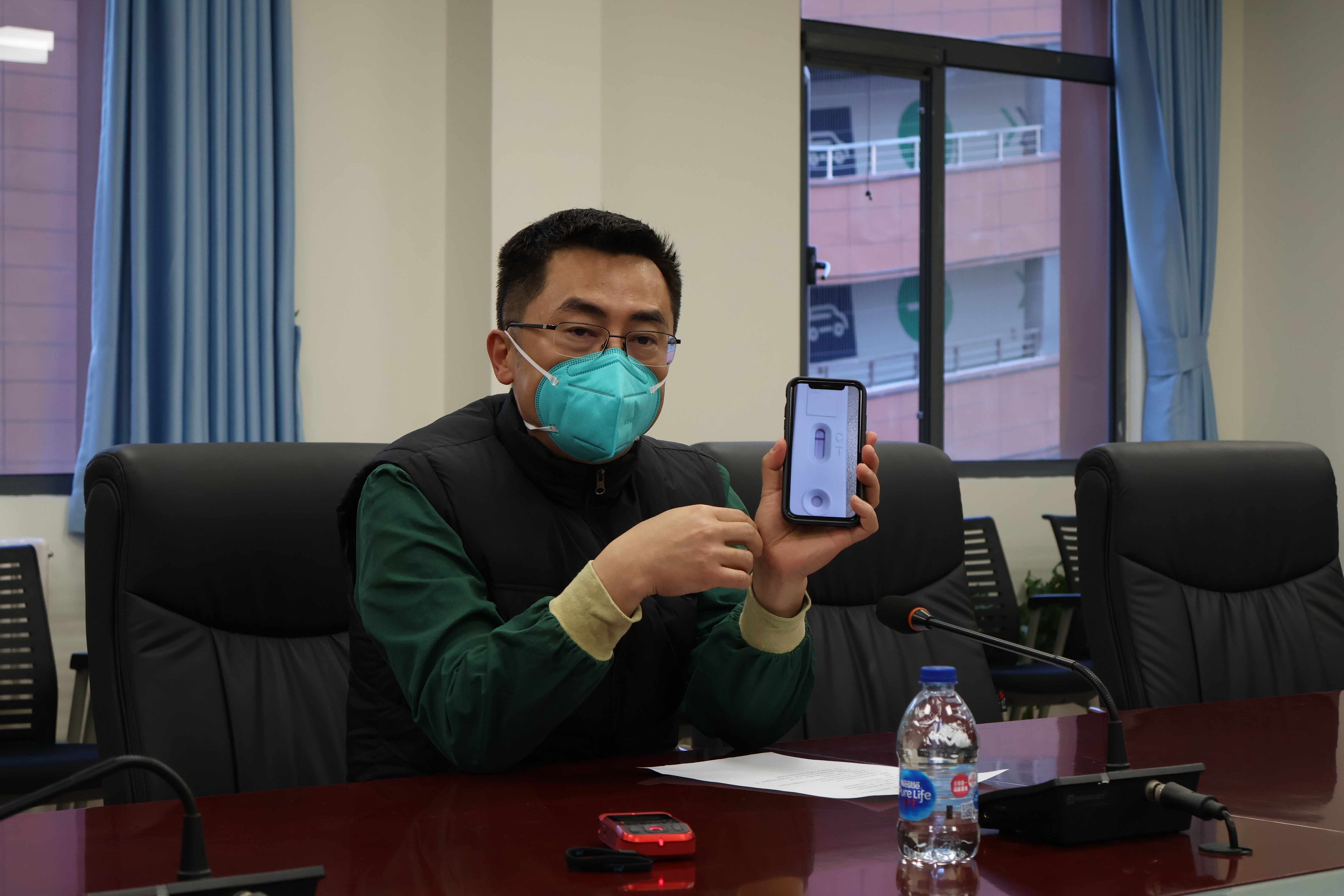 北京安贞医院呼吸科副主任,感染科执行副主任万钧.