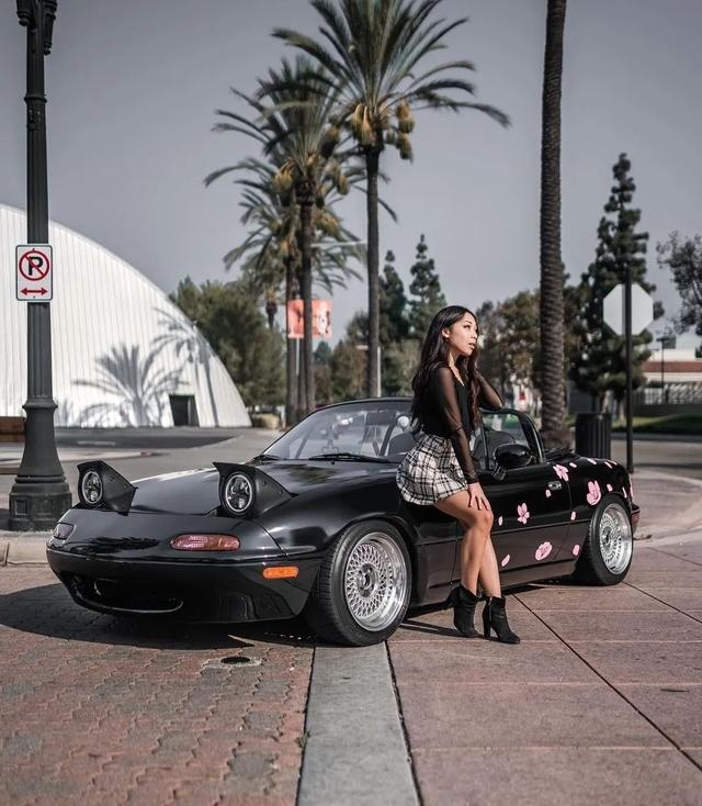 小姐姐的跳灯马自达mx5miata果然猛男粉还是比较适合妹子