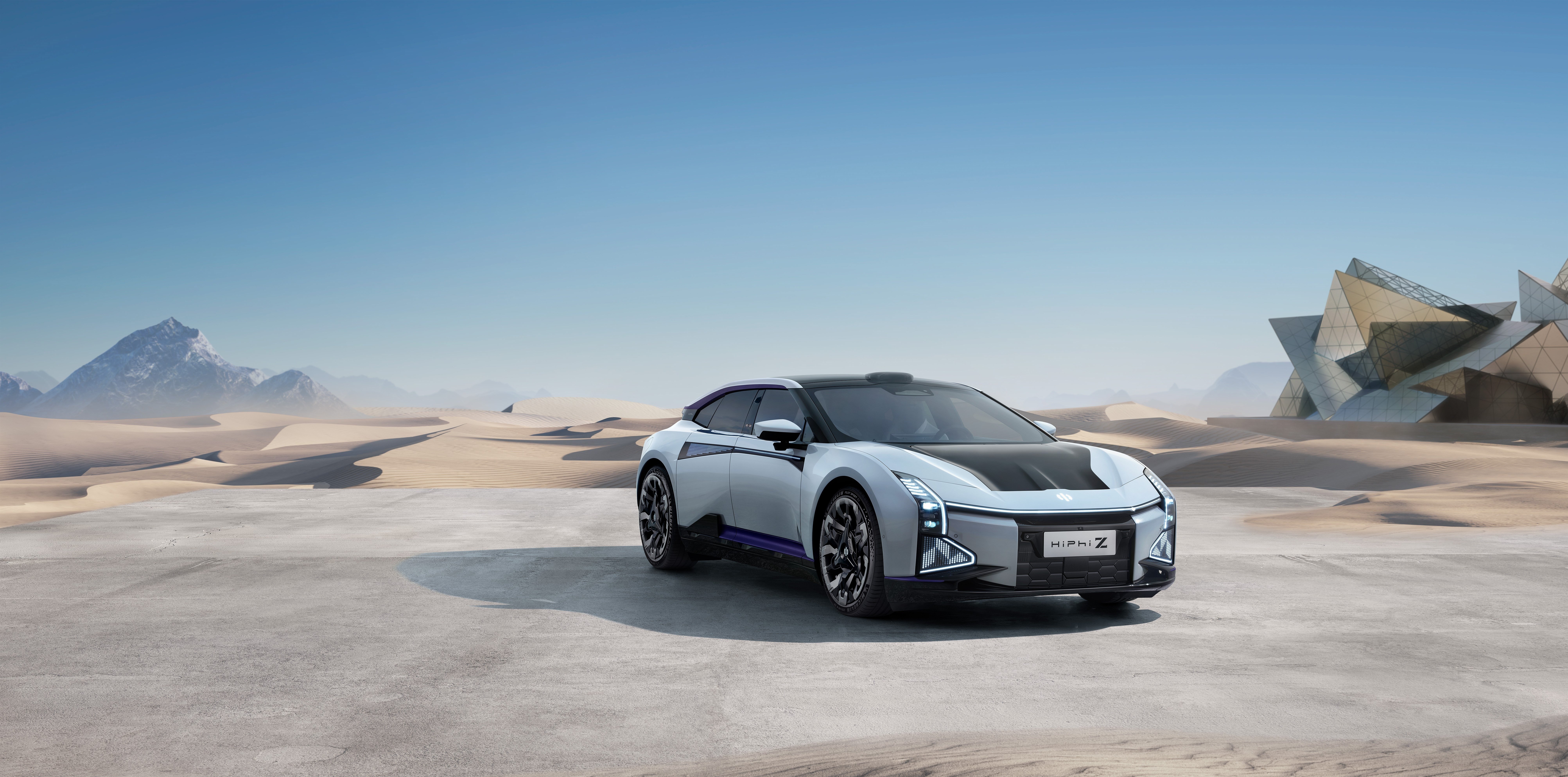 在本届成都车展,高合旗下的第二款车型hiphi z正式上市,自此,高合将