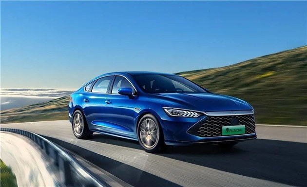 比亚迪秦plusdmi行政版上市售价1658万元