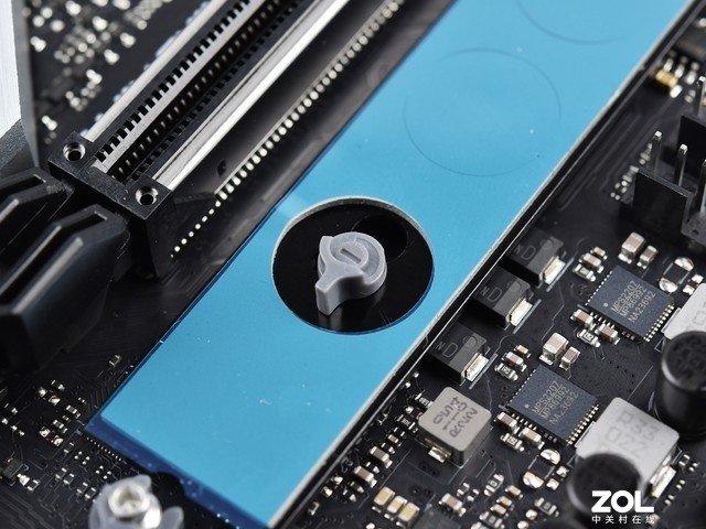 【有料评测】华硕Z790吹雪D4主板评测 全面的高端白色主板