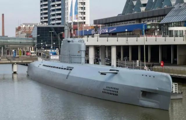 由此诞生了xxi型,xxiii型等真正意义上的"潜艇"鼻祖