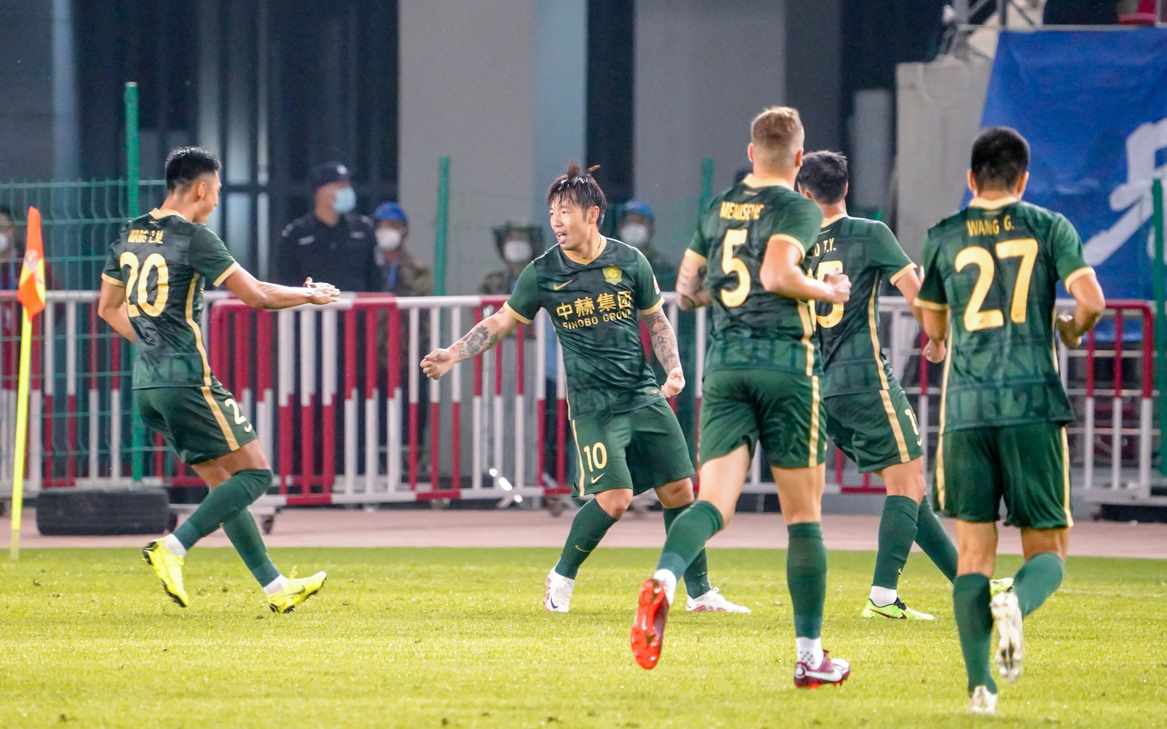 国安客平大连人，<em>张</em><em>稀</em><em>哲</em>刷新一项队史纪录