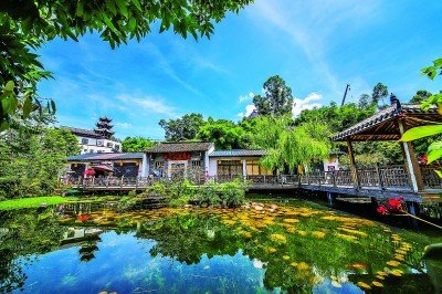 位于龙岗区吉华街道的甘坑古镇入选了首批“深圳特色文化街区”、中国首批“文化旅游融合先导区”试点。龚碧艳摄