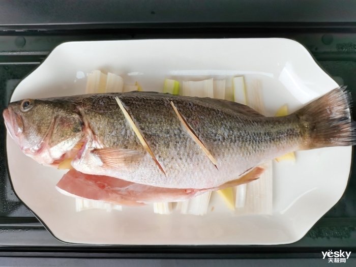 格兰仕G0-RTQF2V微蒸烤一体机评测