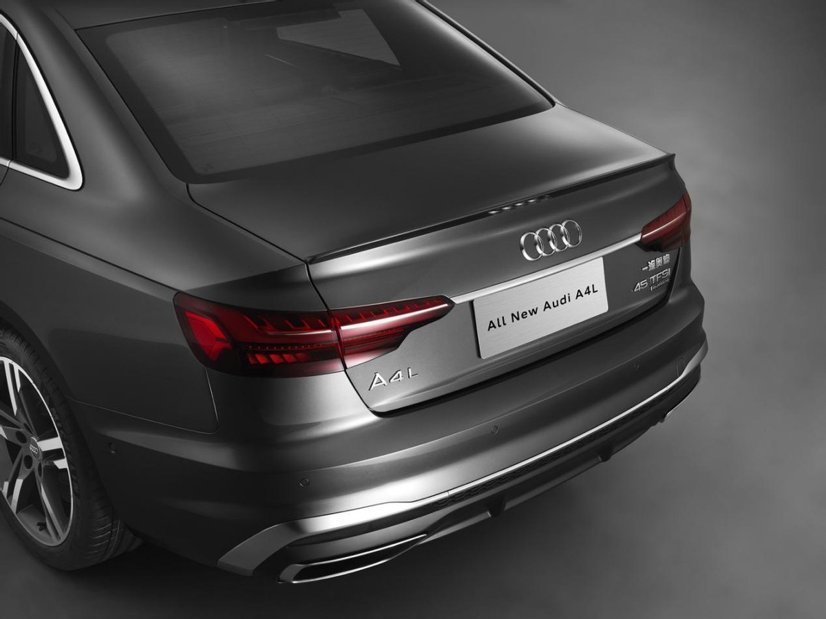 奥迪a4l45tfsiquattro同级最有诚意车型之一为啥没多少人买