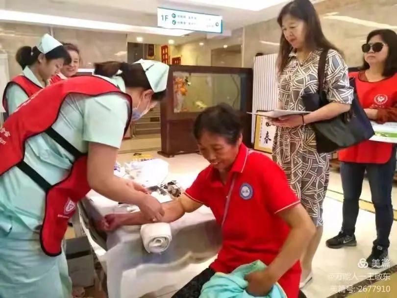 【北京榜样 最美团队】凹凸众益慈善义工服务团队：一支无私奉献的团队