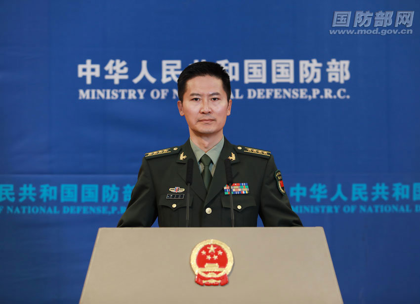 国防部新闻发言人谭克非就美对台军售答记者问_凤凰网