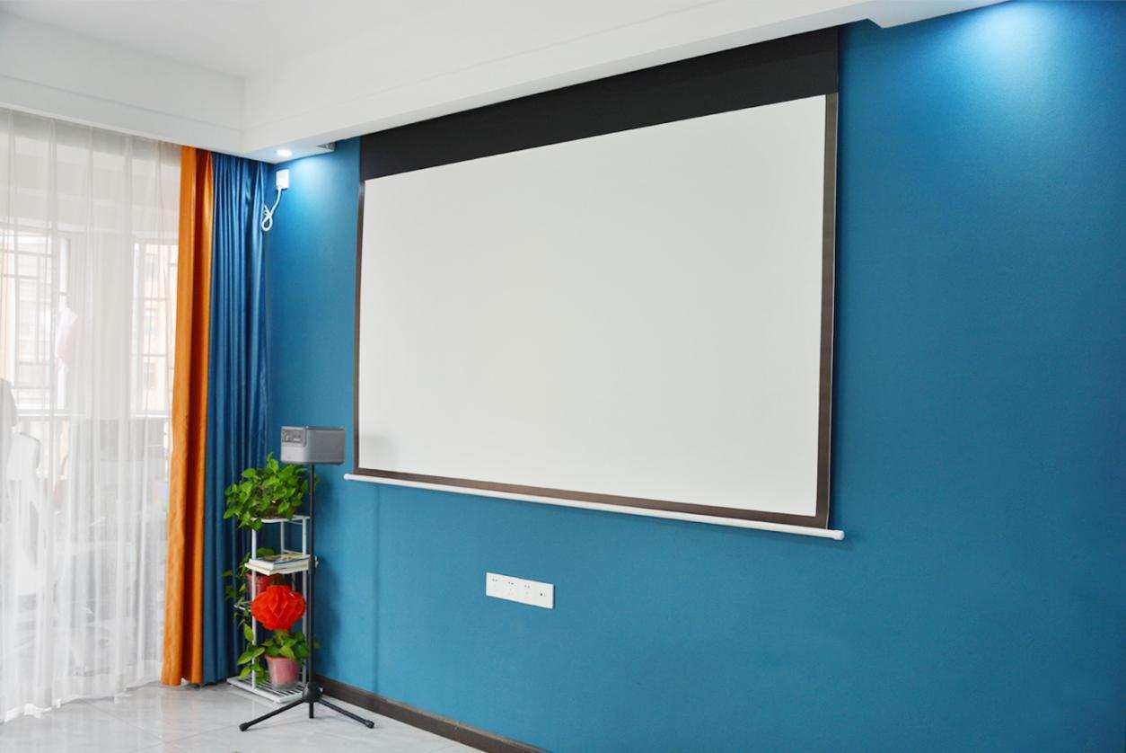 无需白墙,坚果电动遥控光子幕布评测:提升画质 不卷边 能隐藏__凤凰网