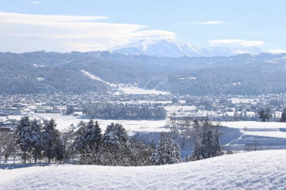 这里也是日本屈指可数的强降雪地区。 十日町市官网 图