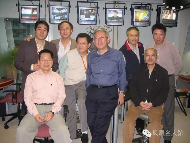 2003年,曹老师与众“后宫”评论员