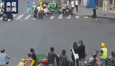 关键时候雄得起!成都“六勇士”找到了