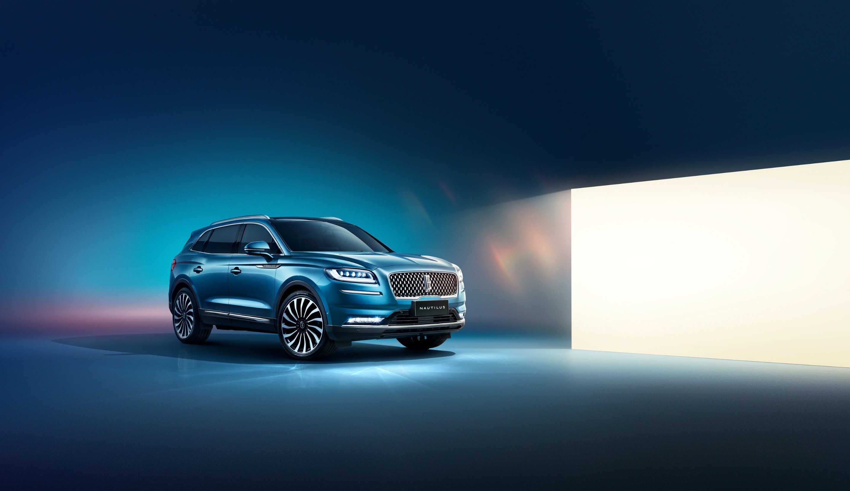 林肯品牌致敬百年优雅与创新开启智联化与电气化发展全新征程