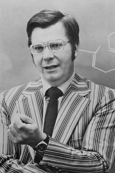 尤金·凡·塔梅尔伦教授(Eugene E. van Tamelen,1925-2009)