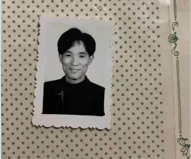 老照片:爸爸的黑白证件照,原来他也曾是气质帅哥__凤凰网