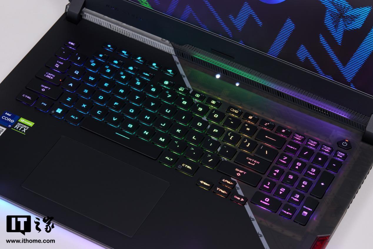 枪神6 Plus超竞版键盘