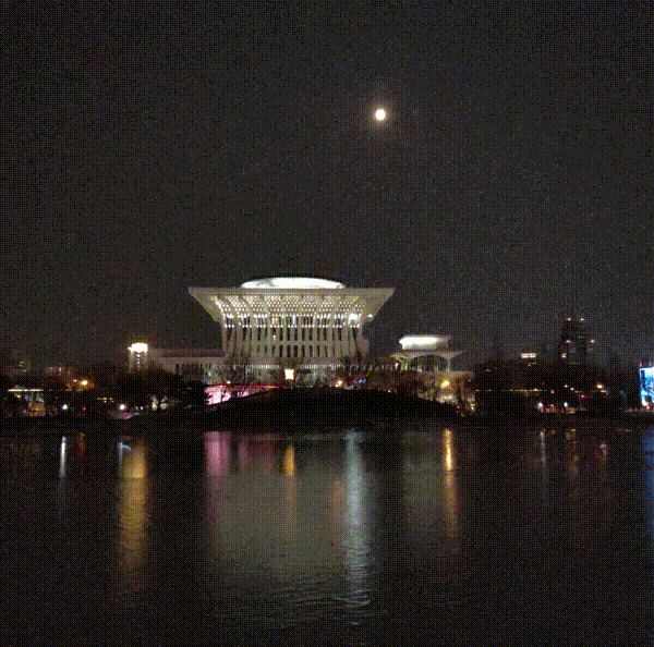 视频能力升级后,我们真就能用一部手机拍电影吗(不发)