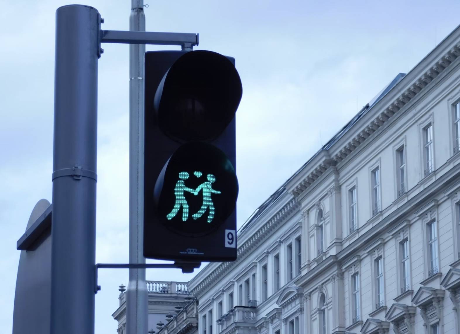 你们不要再吵了!新版红绿灯没那么糟 第33张-心情说说 你们不要再吵了!新版红绿灯没那么糟