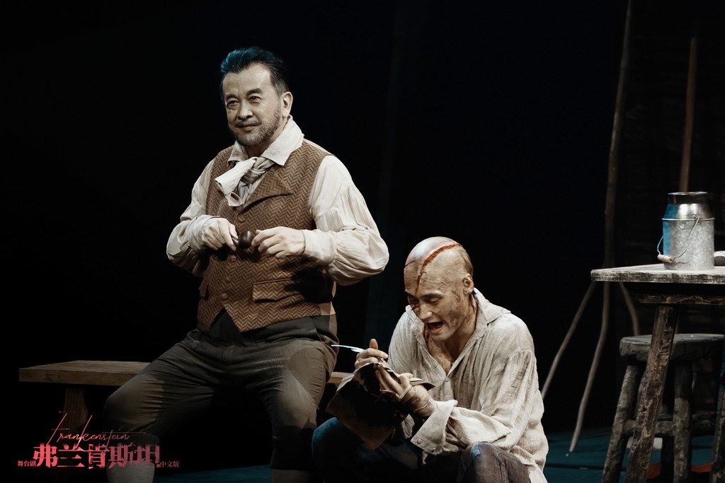 袁弘（人形）黄宏