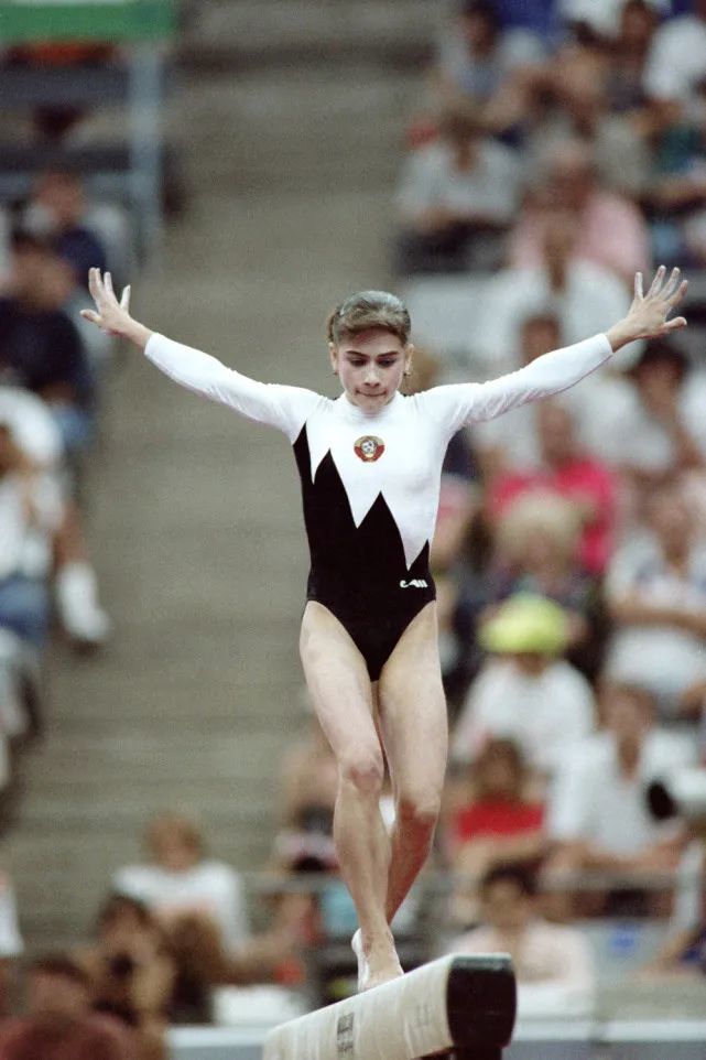 1992年巴塞罗那奥运会上丘索维金娜获得了女子团体金牌