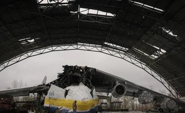 俄乌战争中被摧毁的安-225