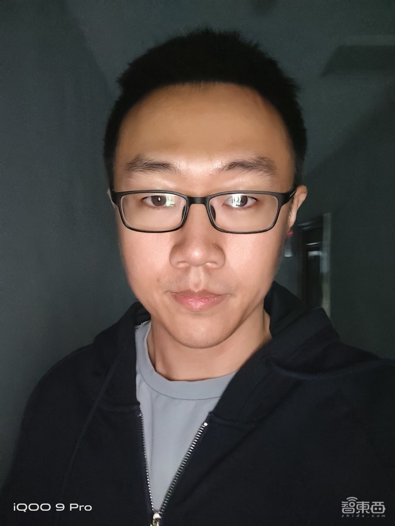 定制35mm大师镜头，努比亚旗舰新机Z40 Pro上市