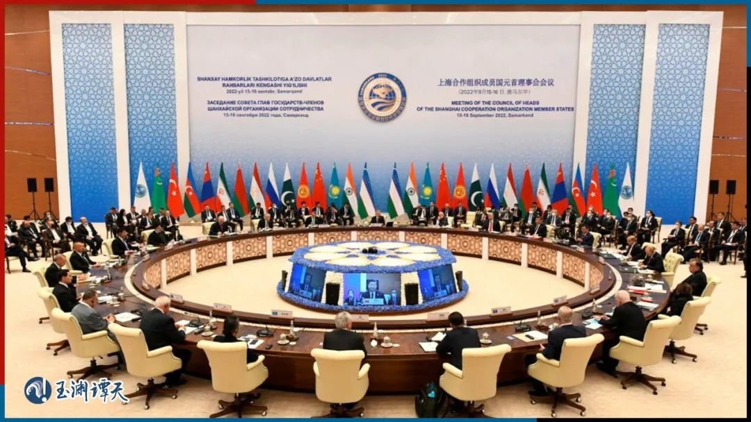 ｜｜今年上海合作组织成员国元首理事会第二十二次会议在乌兹别克斯坦举行