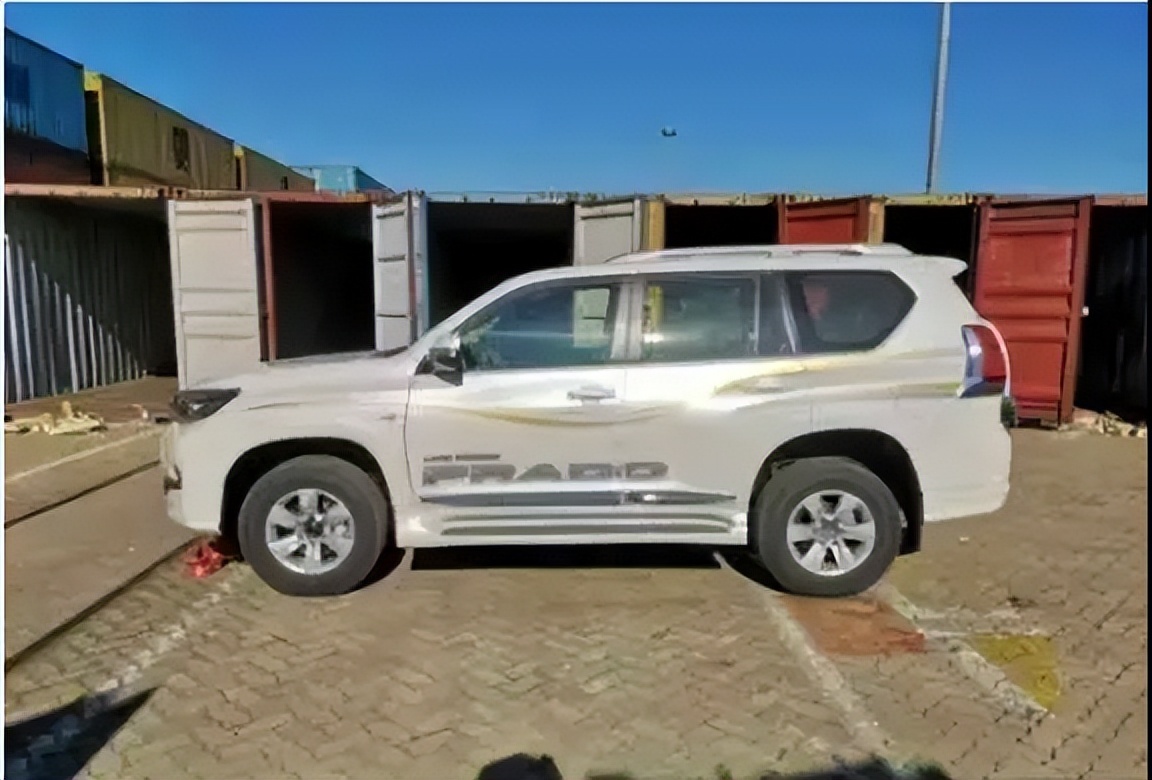 买不起丰田陆巡看看28t柴油引擎的普拉多满足国六标准