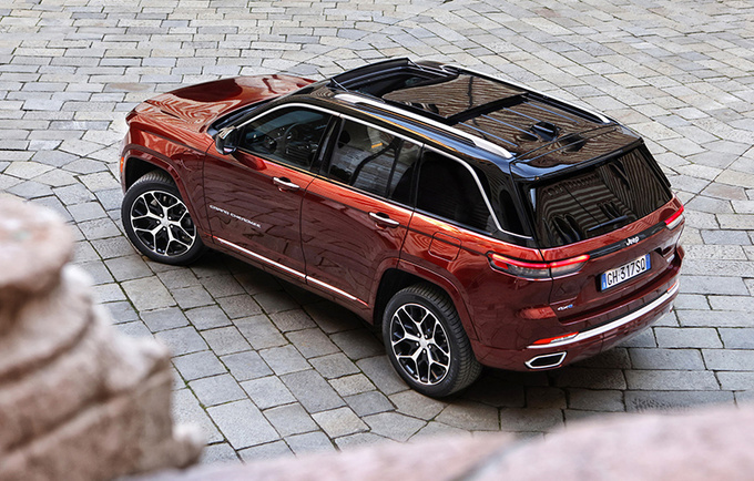 今年jeep大切诺基亮相欧洲插电混合/4xe phev形式-图3