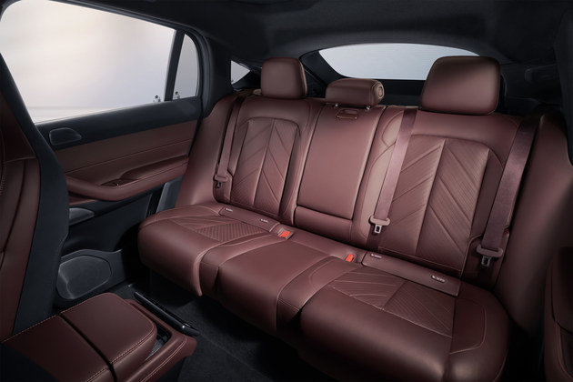 智能电动旗舰轿跑SUV蔚来EC7正式上市 起售价48.8万元