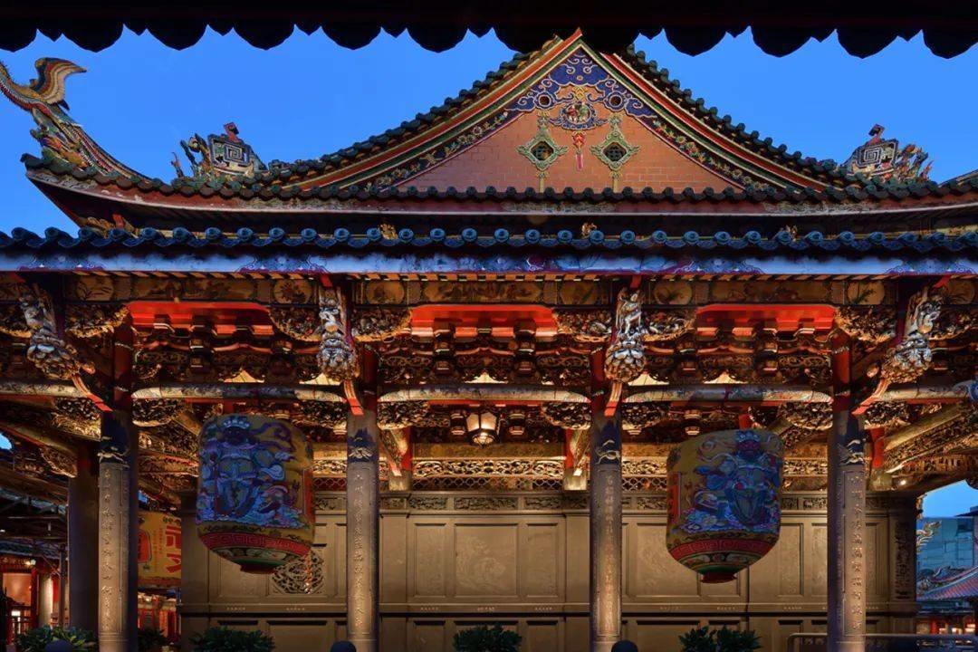 shylon 芯龙光电案例精选台北艋舺龙山寺夜景亮化葬我于高山之上兮望