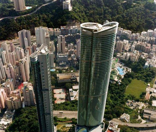 香江忆旧录||一个被盗一个失火，城城、青霞的豪宅故事……_凤凰网娱乐_凤凰网