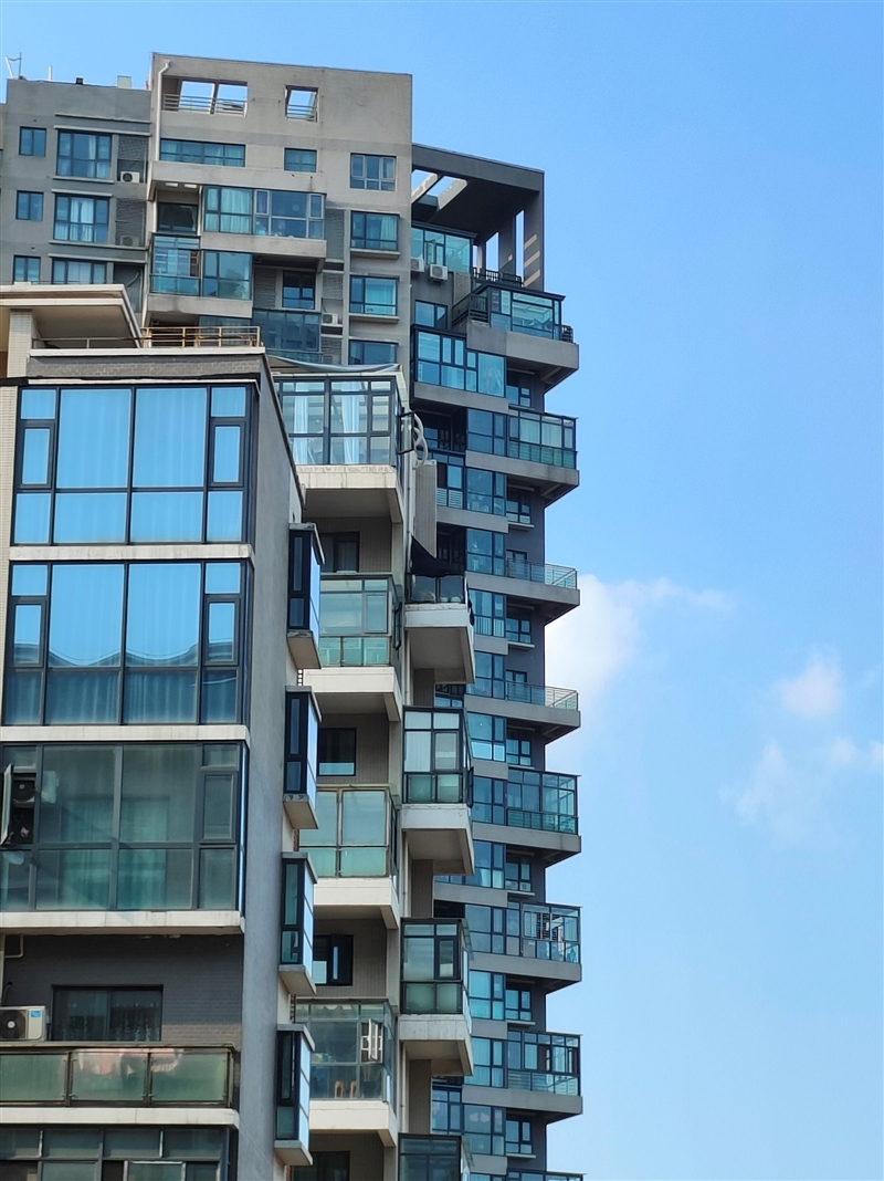 谁说轻薄没旗舰!真我GT2大师探索版首发评测:CPU、电池、快充都满分了