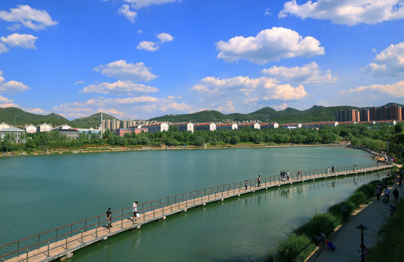 济南凤凰湖风景区图片