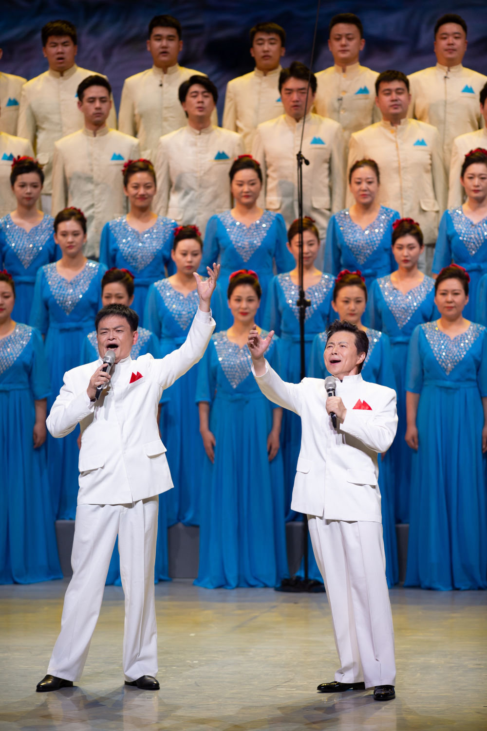 9月1日拍摄的开幕式文艺演出节目《长江大合唱(选曲)》。