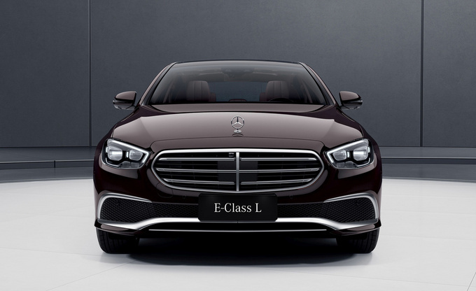 奔驰e300l,宝马530li与奥迪a7l深度对比