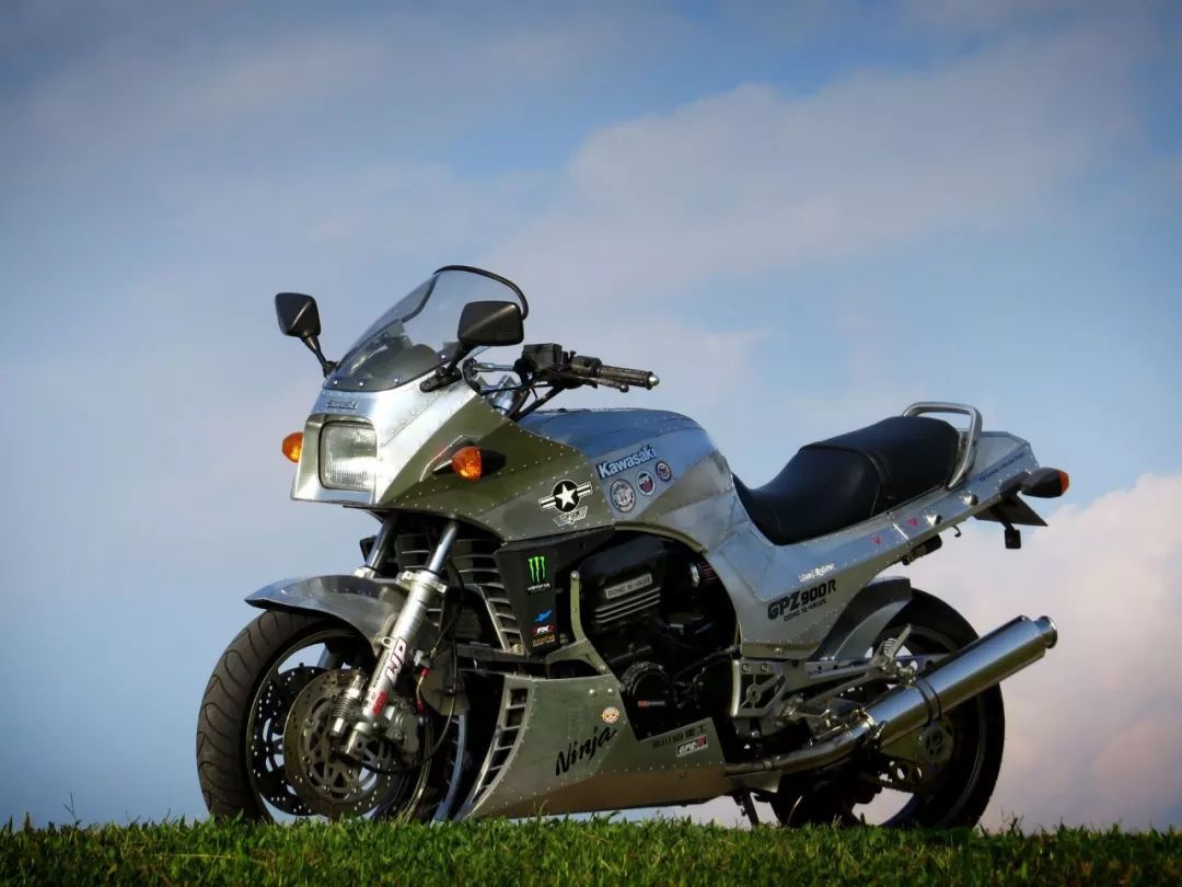 经典老车横空出世的川崎gpz900r