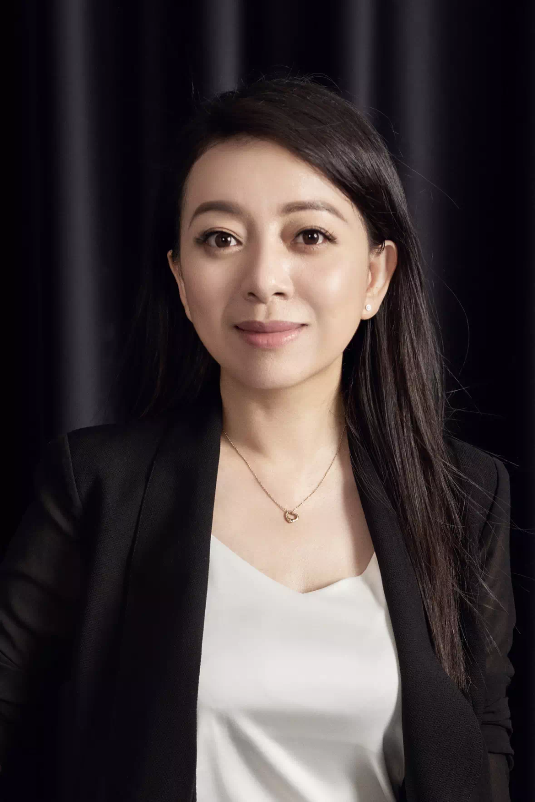 一年进账17亿陈丹霞带领朝云集团开启新征程