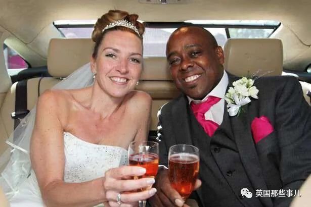 (结婚当天的Steve和妻子Julie)