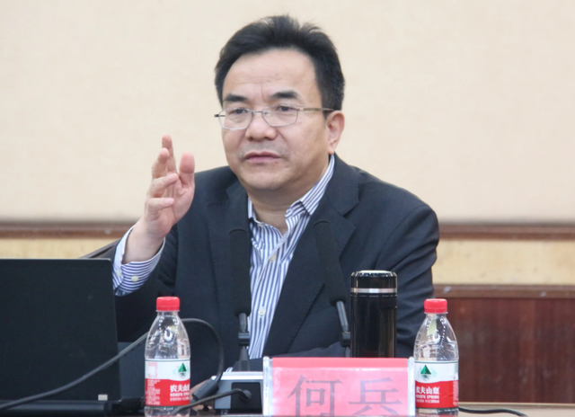 张庭为夺回被冻结的20多亿,请知名法学教授何兵出山,起诉市监局__凤凰