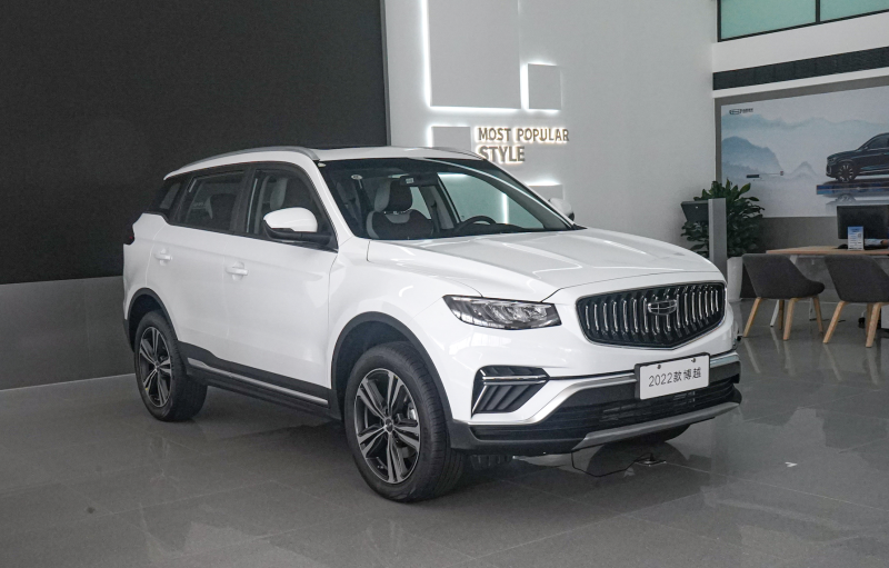 10万级新三好suv02022022款吉利博越到店实拍