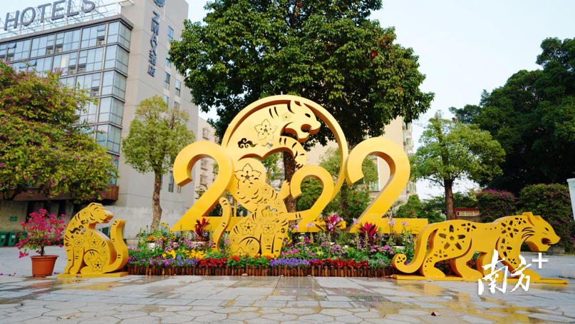 多图｜禅城设八大景观小品，扮靓街景迎新春  第7张