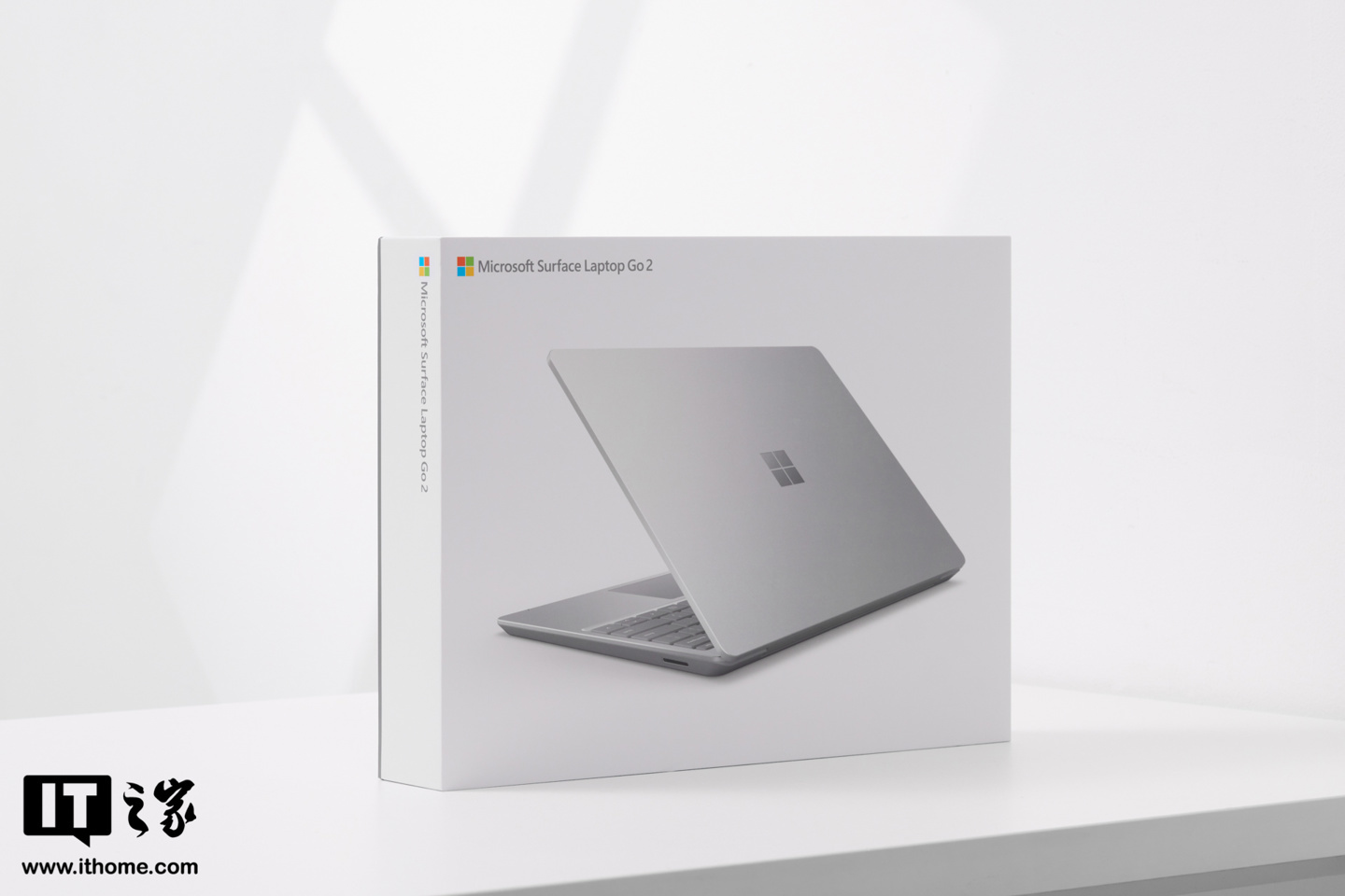 【IT之家开箱】微软SurfaceLaptopGo2亮铂金图赏