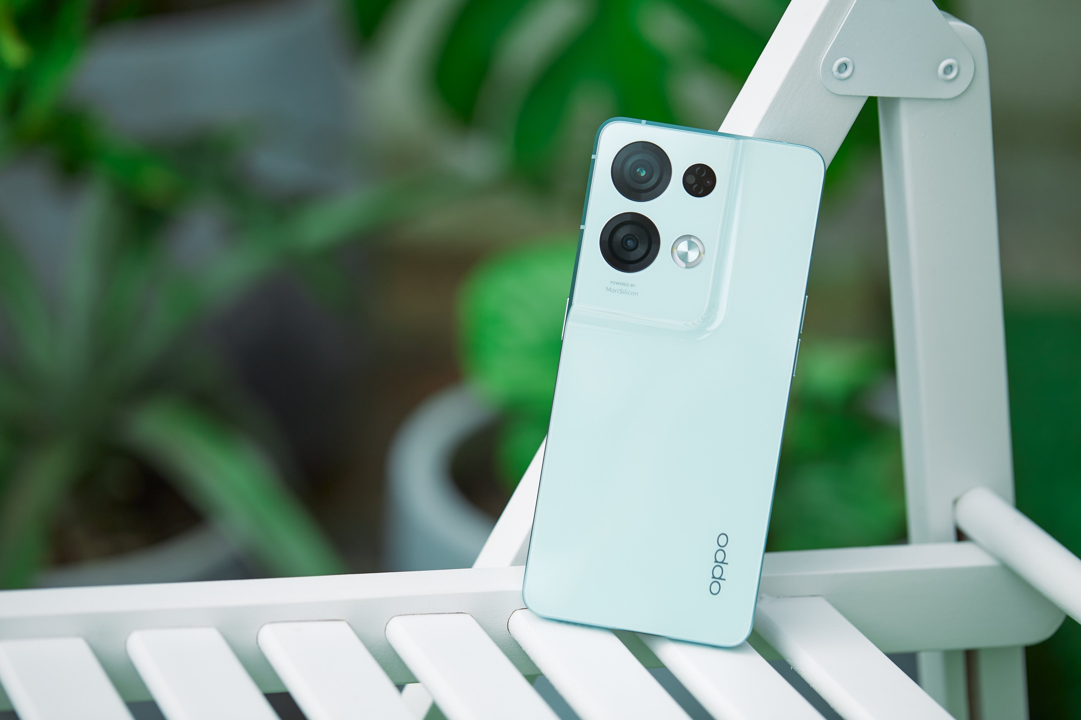 凭实力圈粉海内外消费者细数opporeno8系列让人眼前一亮的卖点