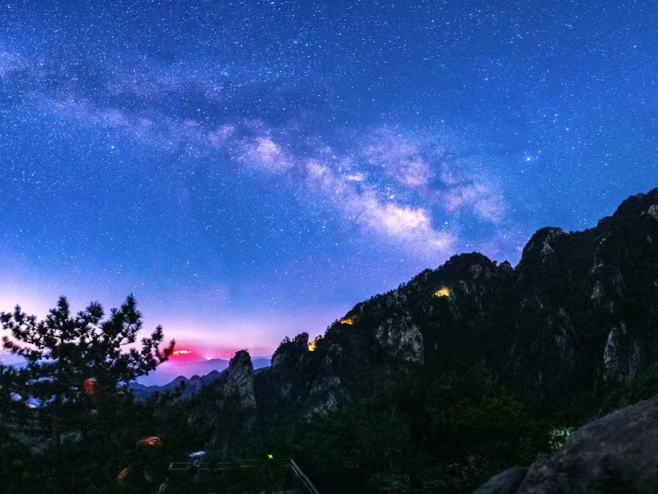 河南鲁山星宇浩瀚岁月如歌摄影家镜头展示星空之美