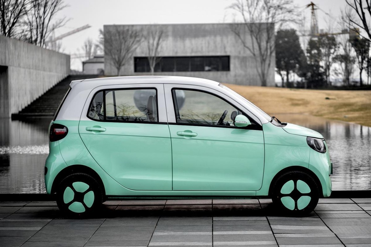 焕彩萌虎放肆出街2022款小虎fev炫彩登场