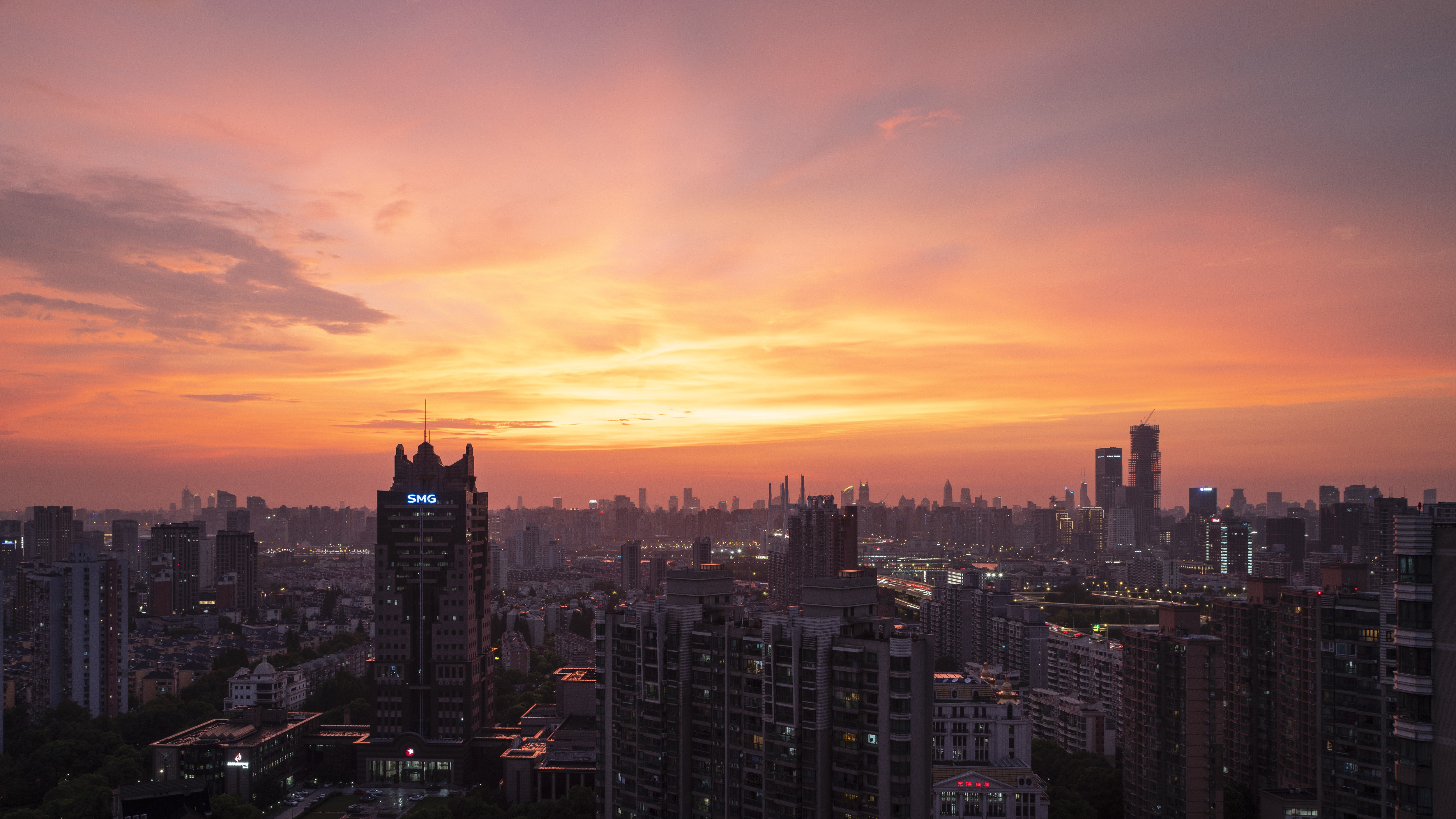 上海-东方城市花园天台-20220812日落 2.JPG