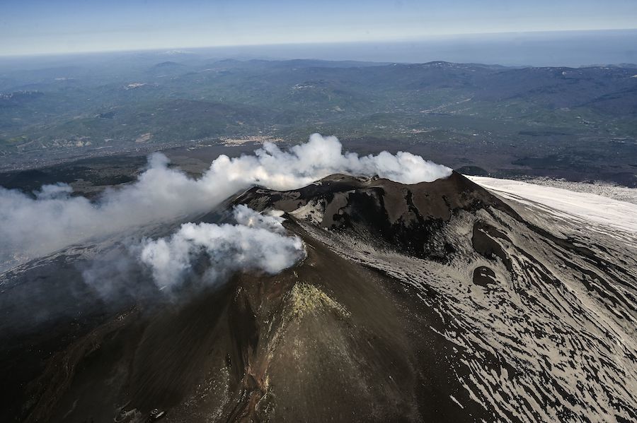 汤加火山延伸阅读:关注全球16座"十年火山"_凤凰网