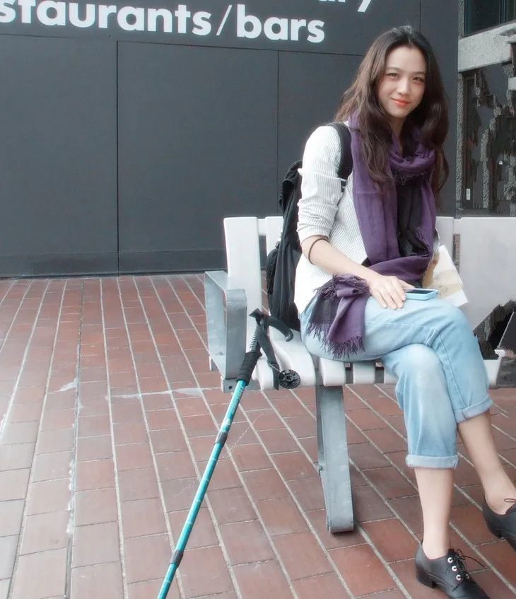 踩平底鞋走戛纳红毯的汤唯,真云淡风轻啊_凤凰网